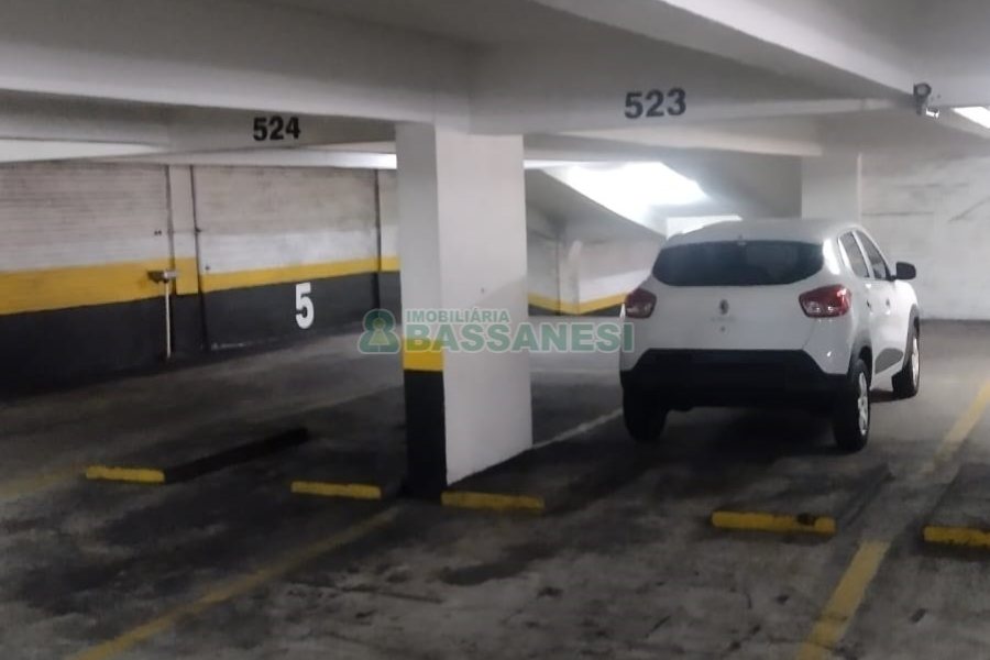 Box com 12m², no bairro Centro em Caxias do Sul para Comprar