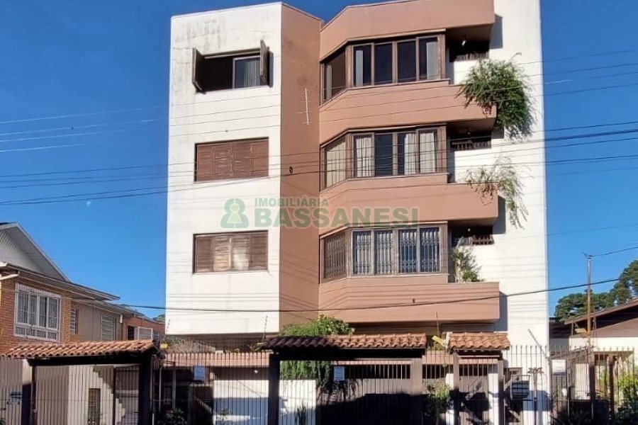 Apto Mobiliado com 97m², 3 dormitórios, 2 vagas, no bairro Bela Vista em Caxias do Sul para Alugar