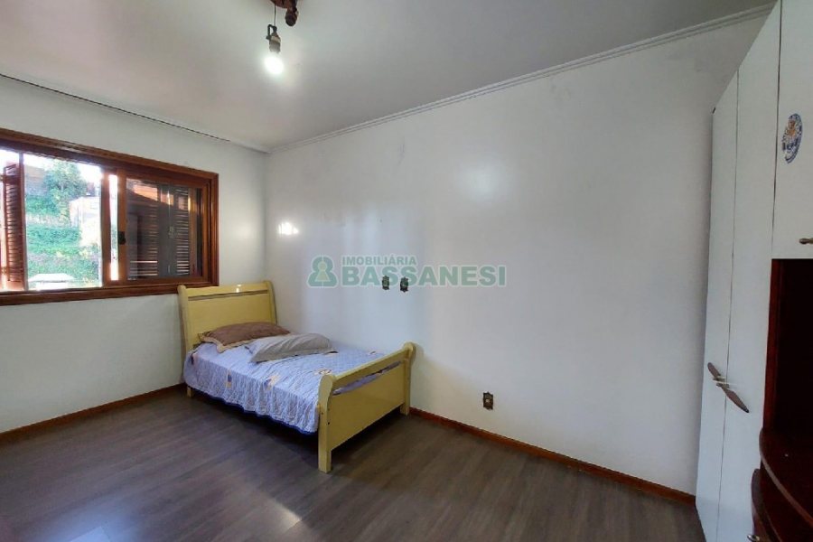 Apto Mobiliado com 97m², 3 dormitórios, 2 vagas, no bairro Bela Vista em Caxias do Sul para Alugar