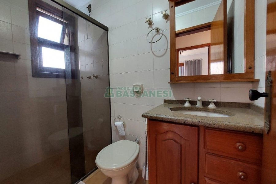 Apto Mobiliado com 97m², 3 dormitórios, 2 vagas, no bairro Bela Vista em Caxias do Sul para Alugar