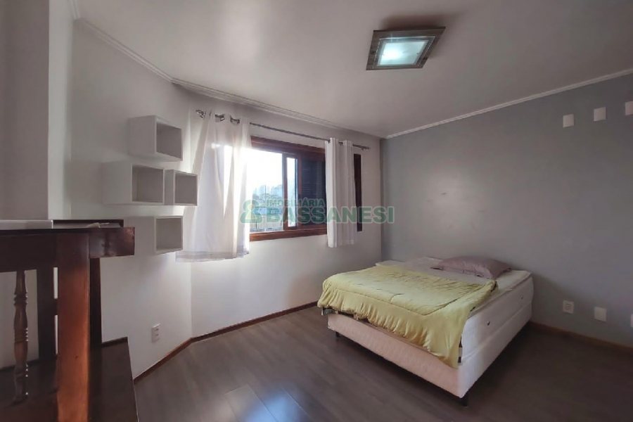 Apto Mobiliado com 97m², 3 dormitórios, 2 vagas, no bairro Bela Vista em Caxias do Sul para Alugar