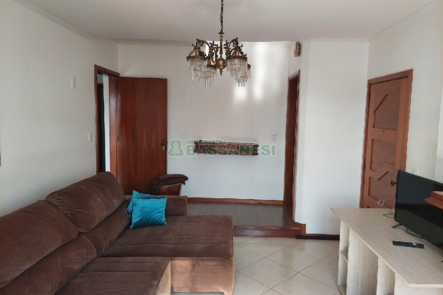 Apto Mobiliado com 97m², 3 dormitórios, 2 vagas, no bairro Bela Vista em Caxias do Sul para Alugar