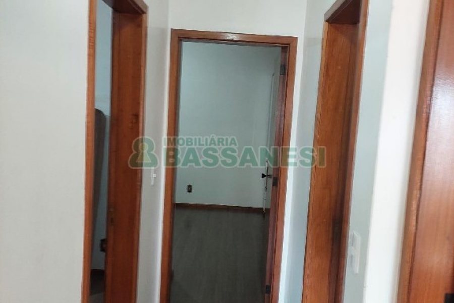 Apto Mobiliado com 97m², 3 dormitórios, 2 vagas, no bairro Bela Vista em Caxias do Sul para Alugar