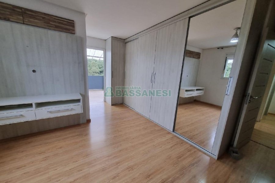 Apartamento com 173m², 3 dormitórios, 3 vagas, no bairro Vinhedos em Caxias do Sul para Comprar