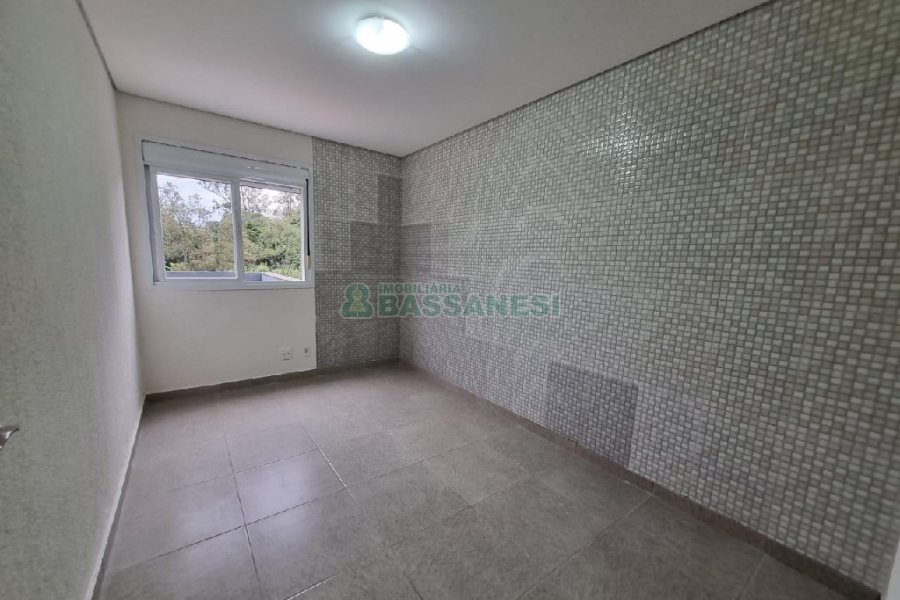 Apartamento com 173m², 3 dormitórios, 3 vagas, no bairro Vinhedos em Caxias do Sul para Comprar