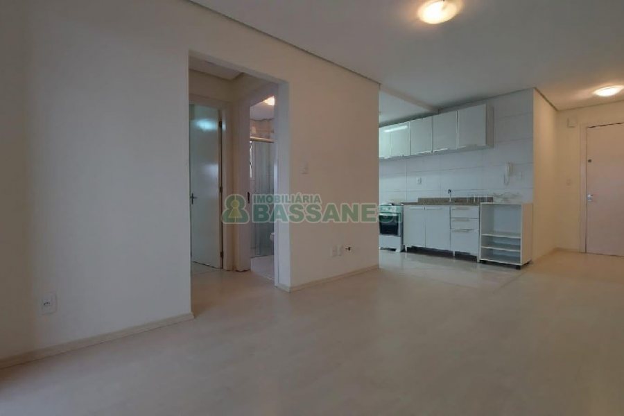 Apartamento com 58m², 2 dormitórios, 1 vaga, no bairro Madureira em Caxias do Sul para Alugar