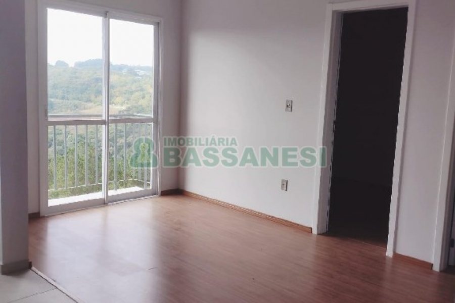 Apartamento com 52m², 2 dormitórios, 1 vaga, no bairro Belo Horizonte em Caxias do Sul para Alugar