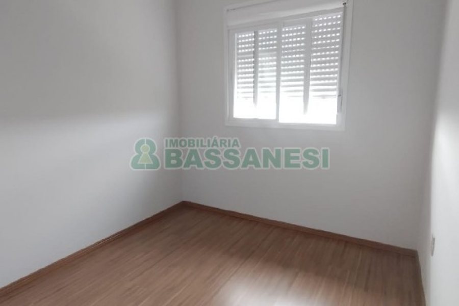 Apartamento com 52m², 2 dormitórios, 1 vaga, no bairro Belo Horizonte em Caxias do Sul para Alugar