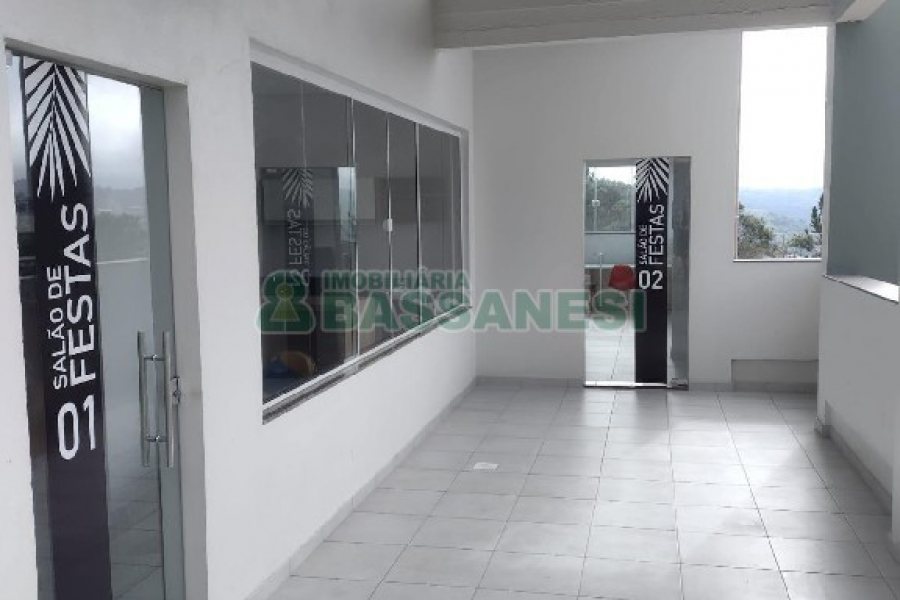 Apartamento com 52m², 2 dormitórios, 1 vaga, no bairro Belo Horizonte em Caxias do Sul para Alugar