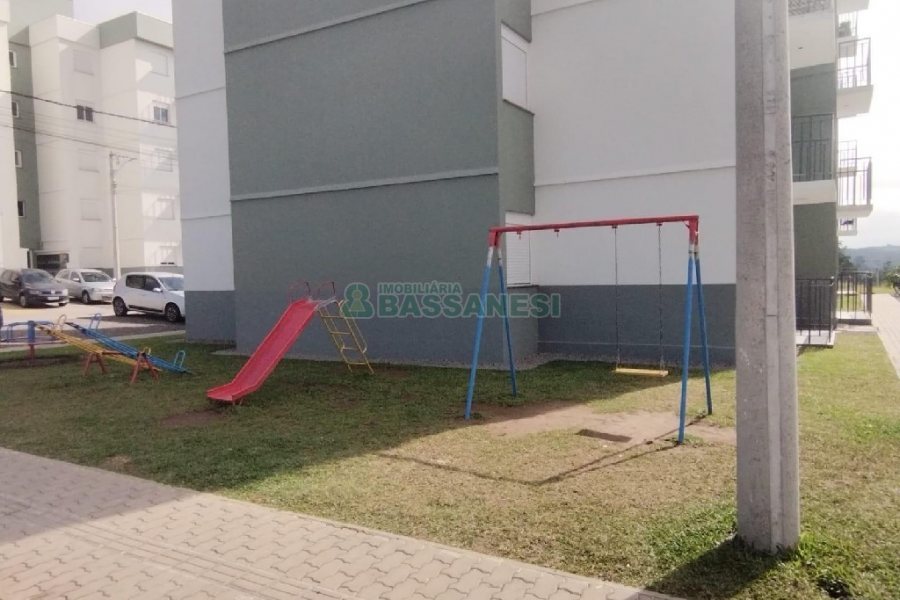 Apartamento com 52m², 2 dormitórios, 1 vaga, no bairro Belo Horizonte em Caxias do Sul para Alugar