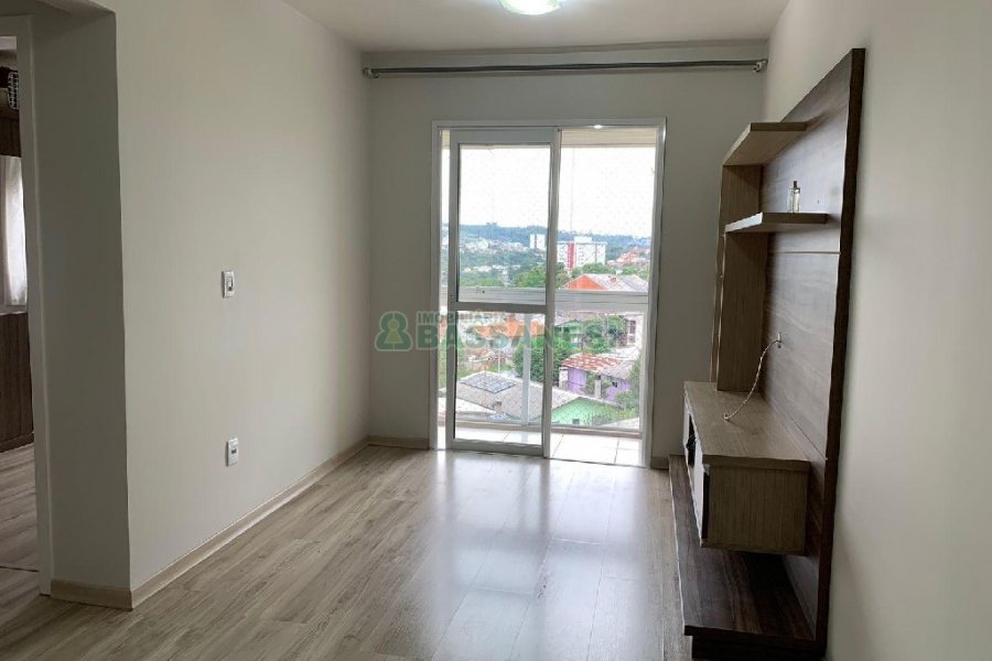 Apto Mobiliado com 56m², 2 dormitórios, 1 vaga, no bairro Cinqüentenário em Caxias do Sul para Alugar