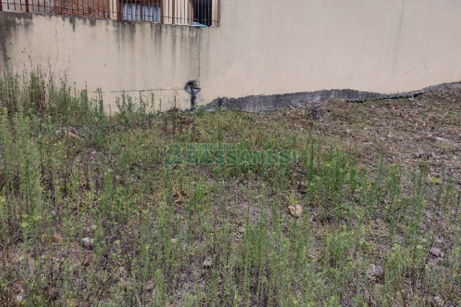 Terreno, no bairro Desvio Rizzo em Caxias do Sul para Comprar