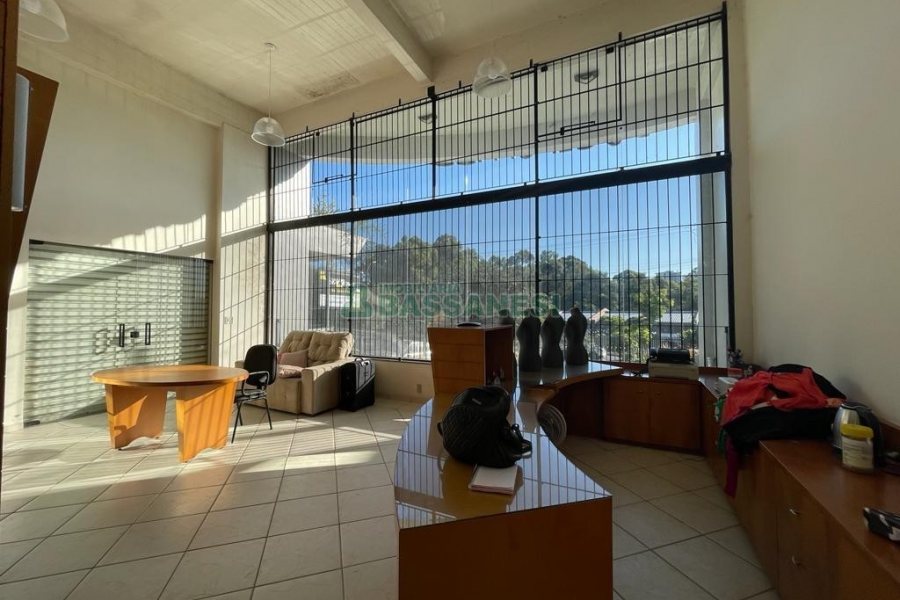 Loja com 40m², no bairro Cinqüentenário em Caxias do Sul para Alugar