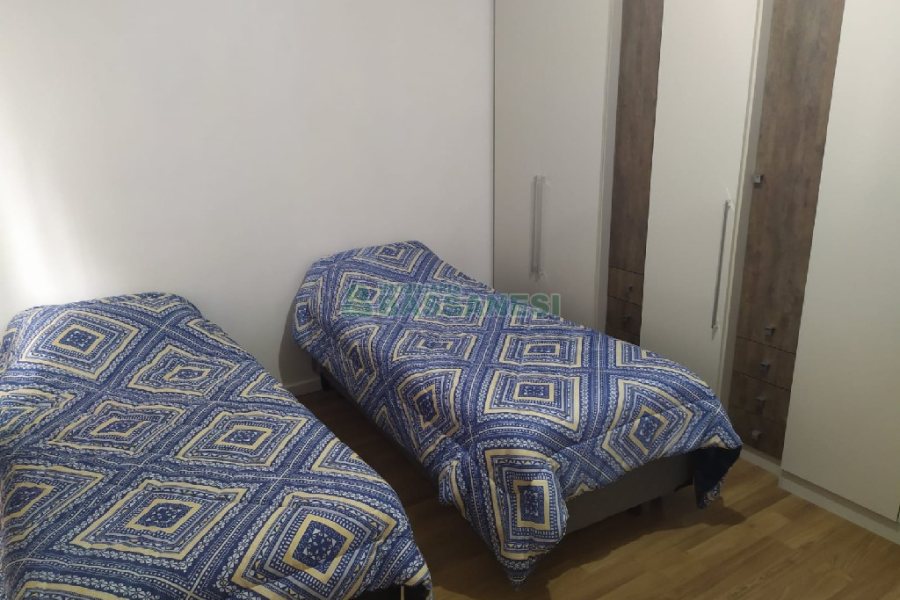 Casa com 125m², 4 dormitórios, 1 vaga, no bairro Salgado Filho em Caxias do Sul para Comprar
