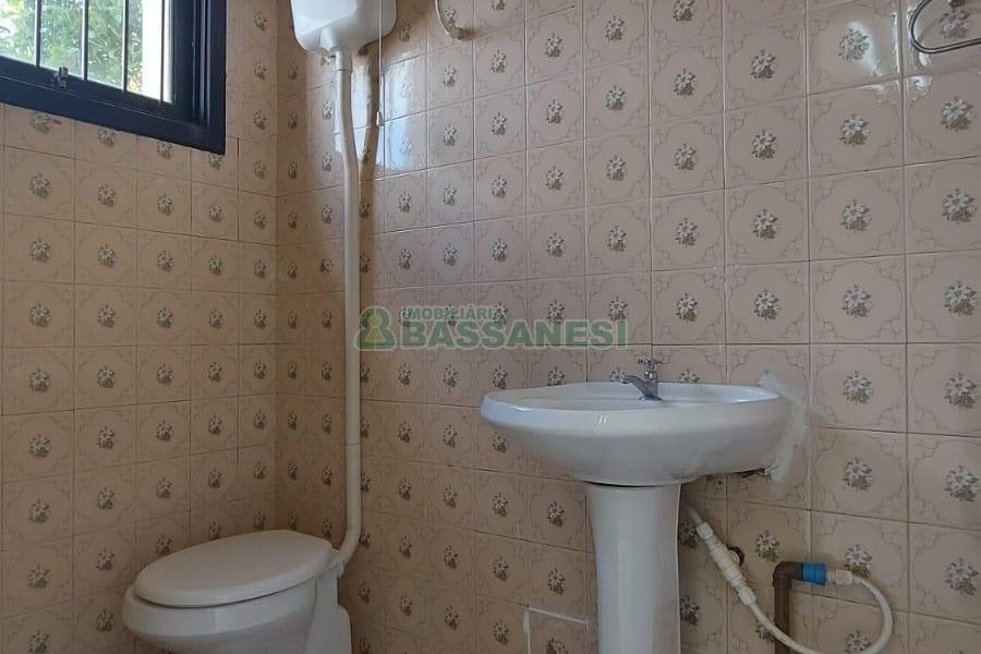 Loja com 514m², no bairro Lourdes em Caxias do Sul para Alugar