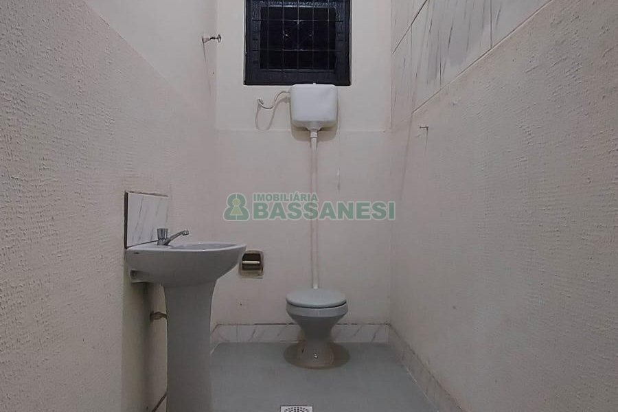 Loja com 514m², no bairro Lourdes em Caxias do Sul para Alugar