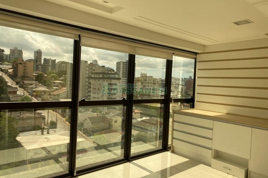 Sala com 68m², 2 vagas, no bairro Pio X em Caxias do Sul para Comprar