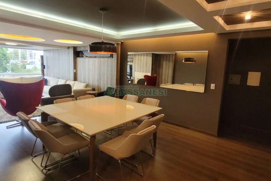 Apartamento com 145m², 3 dormitórios, 2 vagas, no bairro Villagio Iguatemi em Caxias do Sul para Comprar
