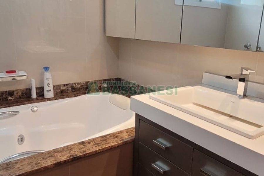 Apartamento com 145m², 3 dormitórios, 2 vagas, no bairro Villagio Iguatemi em Caxias do Sul para Comprar