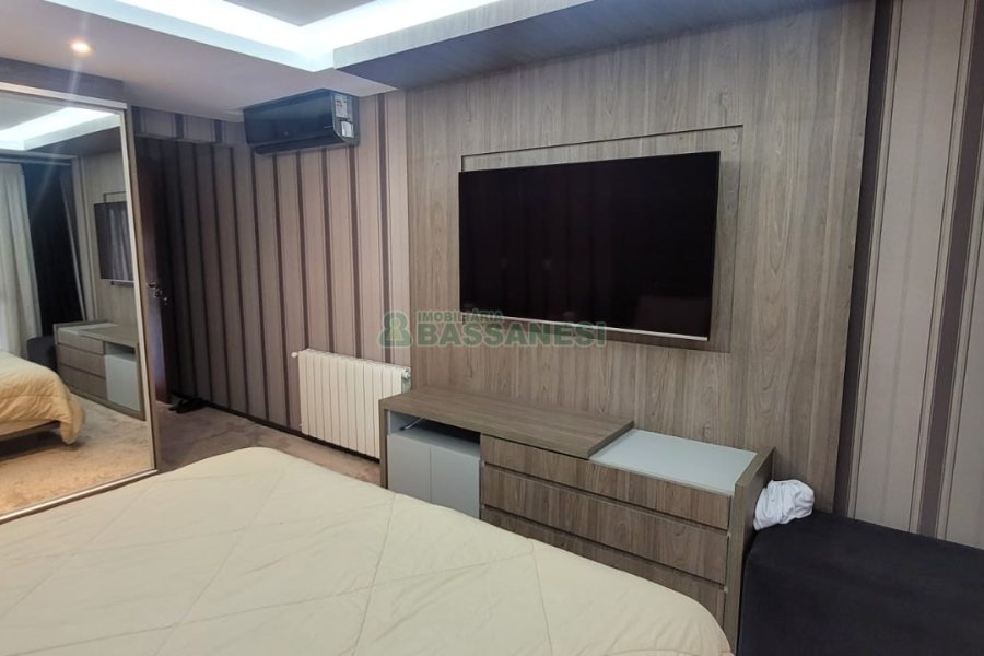 Apartamento com 145m², 3 dormitórios, 2 vagas, no bairro Villagio Iguatemi em Caxias do Sul para Comprar