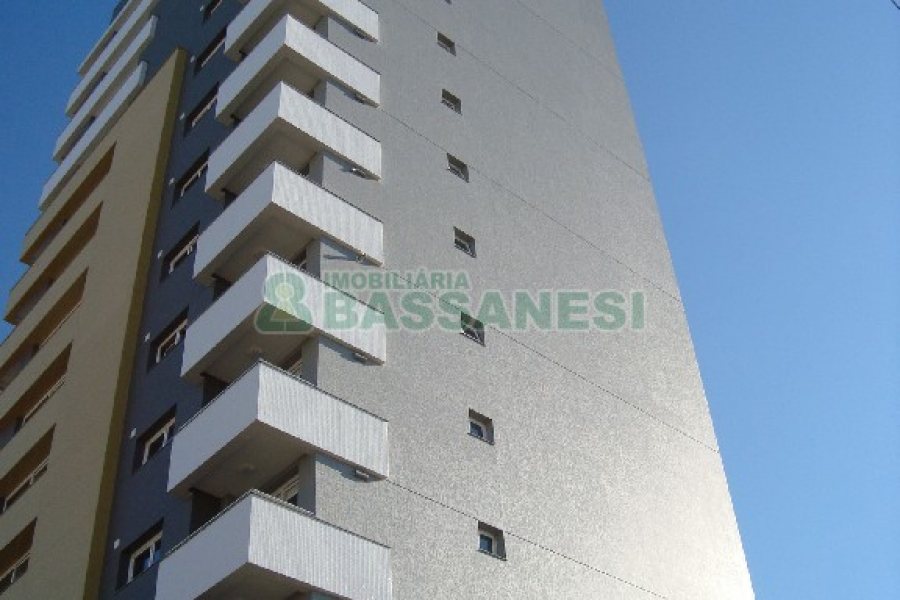 Apartamento com 206m², 3 dormitórios, 4 vagas, no bairro Panazzolo em Caxias do Sul para Comprar