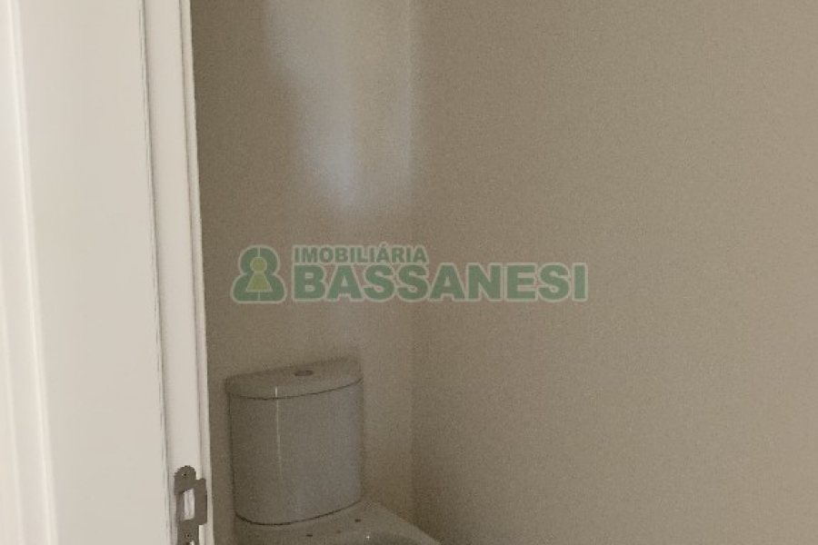 Apartamento com 206m², 3 dormitórios, 4 vagas, no bairro Panazzolo em Caxias do Sul para Comprar