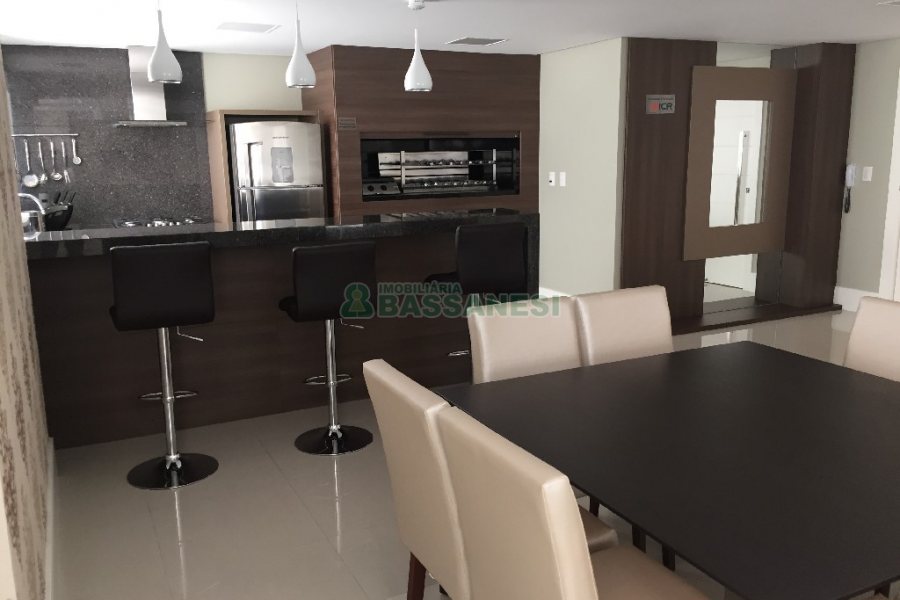 Apartamento com 206m², 3 dormitórios, 4 vagas, no bairro Panazzolo em Caxias do Sul para Comprar
