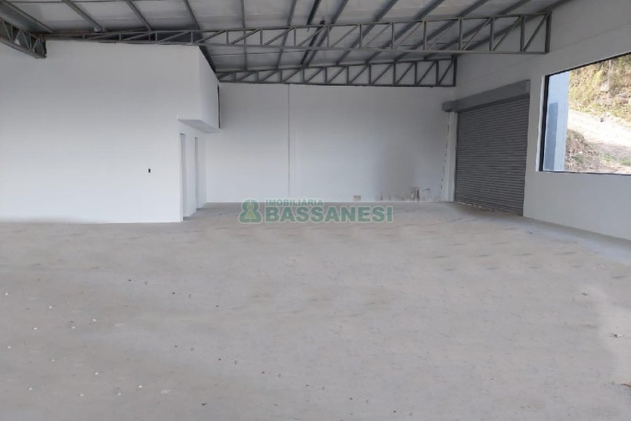 Sala com 430m², no bairro Esplanada em Caxias do Sul para Alugar