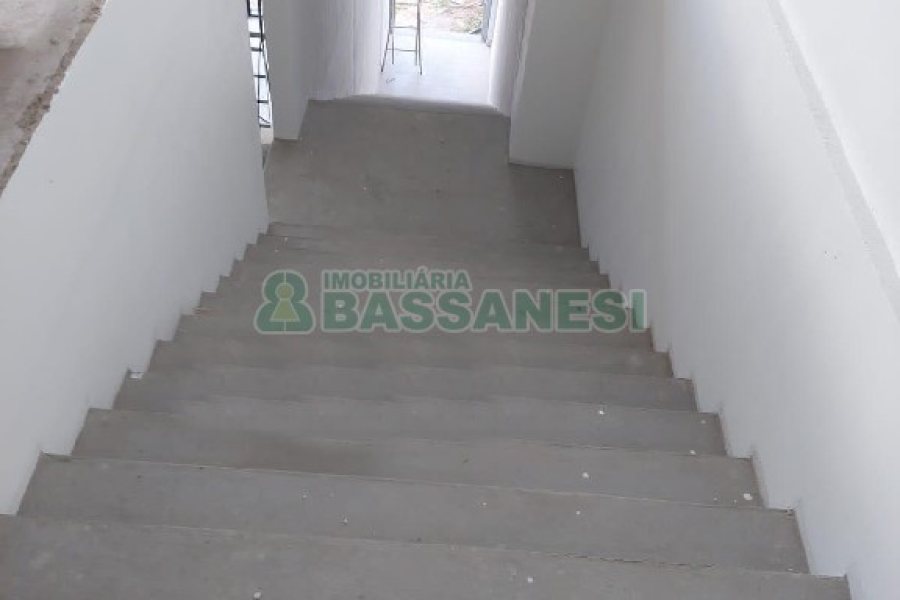 Sala com 430m², no bairro Esplanada em Caxias do Sul para Alugar