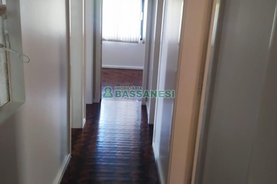 Predio com 344m², 4 dormitórios, no bairro Centro em Caxias do Sul para Comprar