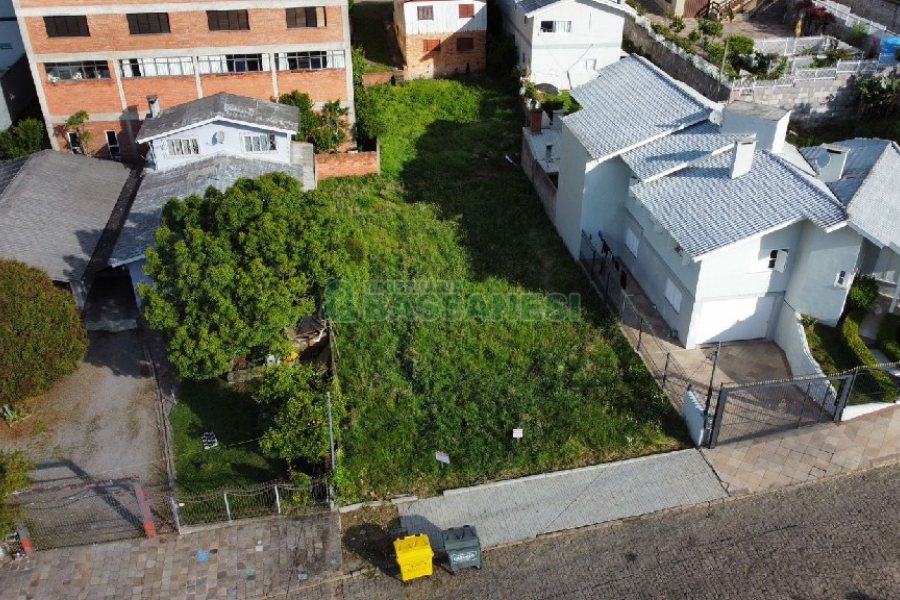 Terreno, no bairro Centro em Flores da Cunha para Comprar