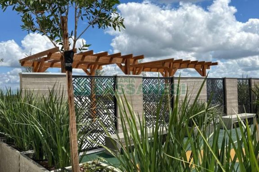 Apartamento com 110m², 3 dormitórios, 2 vagas, no bairro Petrópolis em Caxias do Sul para Comprar