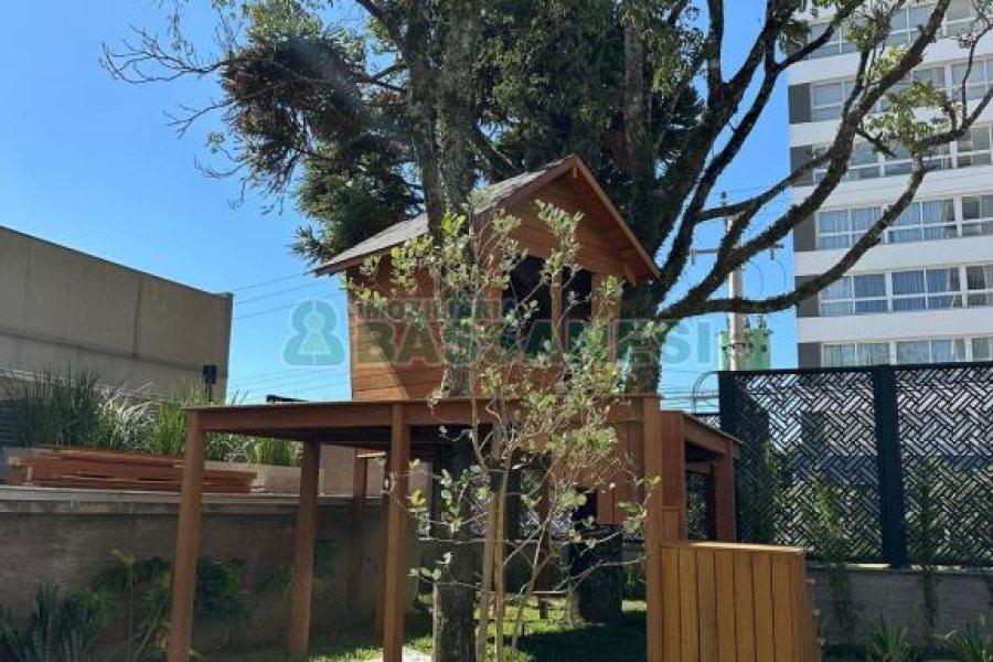 Apartamento com 110m², 3 dormitórios, 2 vagas, no bairro Petrópolis em Caxias do Sul para Comprar