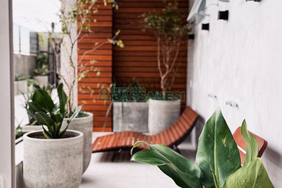 Apartamento com 110m², 3 dormitórios, 2 vagas, no bairro Petrópolis em Caxias do Sul para Comprar