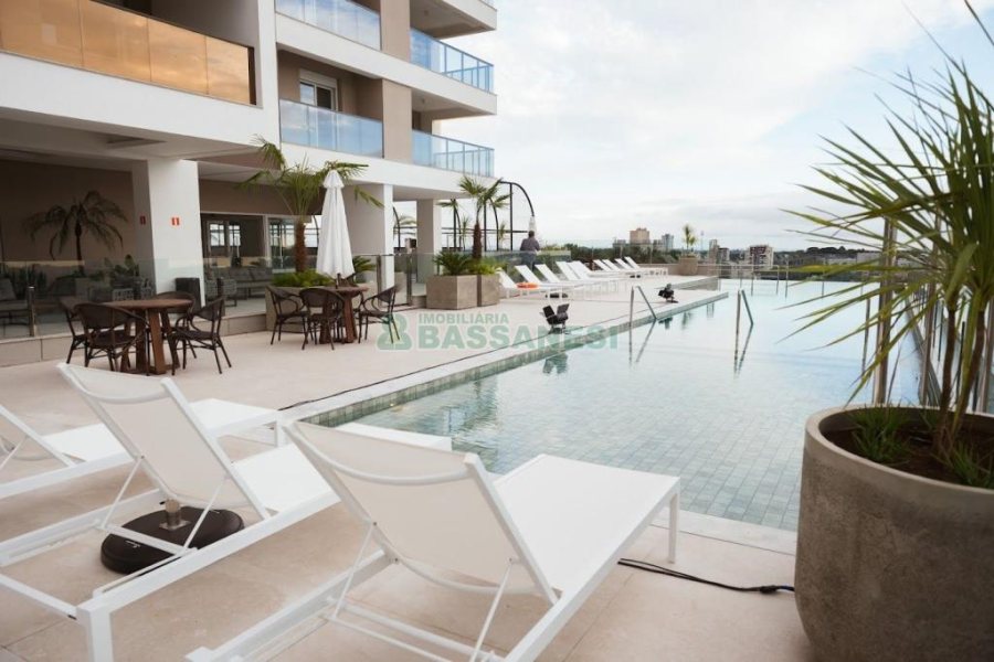 Apartamento com 110m², 3 dormitórios, 2 vagas, no bairro Petrópolis em Caxias do Sul para Comprar