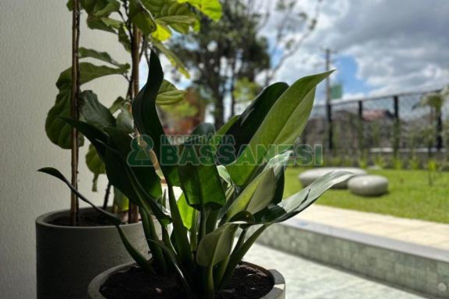 Apartamento com 110m², 3 dormitórios, 2 vagas, no bairro Petrópolis em Caxias do Sul para Comprar