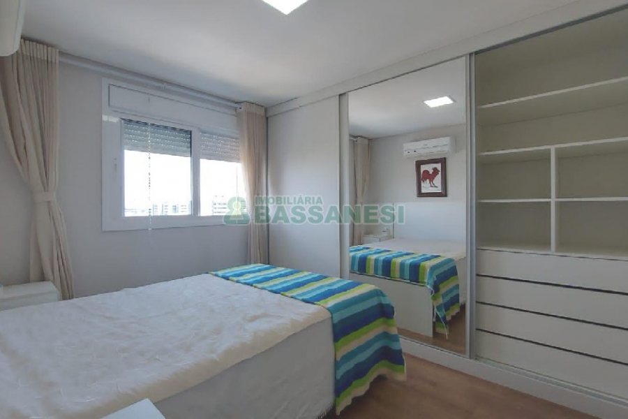 Apto Mobiliado com 49m², 1 dormitório, 1 vaga, no bairro Villagio Iguatemi em Caxias do Sul para Alugar