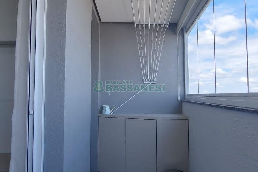 Apto Mobiliado com 49m², 1 dormitório, 1 vaga, no bairro Villagio Iguatemi em Caxias do Sul para Alugar