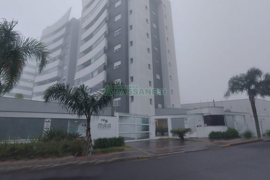 Apto Mobiliado com 49m², 1 dormitório, 1 vaga, no bairro Villagio Iguatemi em Caxias do Sul para Alugar