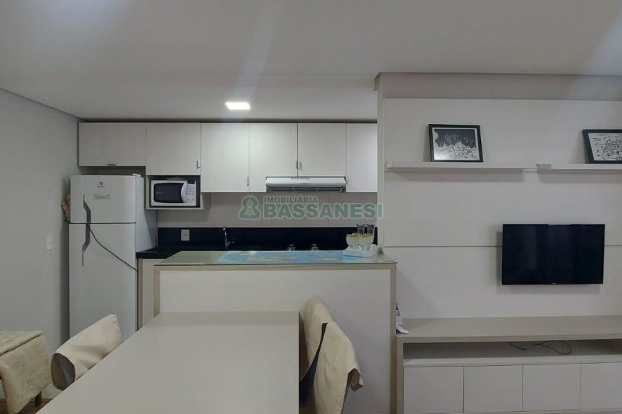 Apto Mobiliado com 49m², 1 dormitório, 1 vaga, no bairro Villagio Iguatemi em Caxias do Sul para Alugar