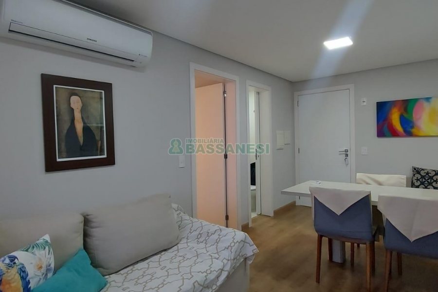 Apto Mobiliado com 49m², 1 dormitório, 1 vaga, no bairro Villagio Iguatemi em Caxias do Sul para Alugar