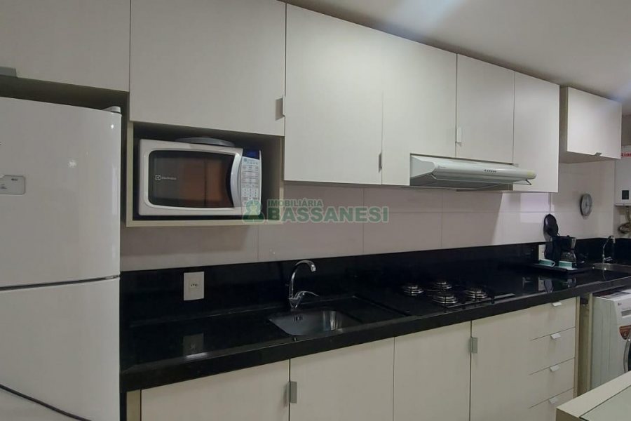 Apto Mobiliado com 49m², 1 dormitório, 1 vaga, no bairro Villagio Iguatemi em Caxias do Sul para Alugar