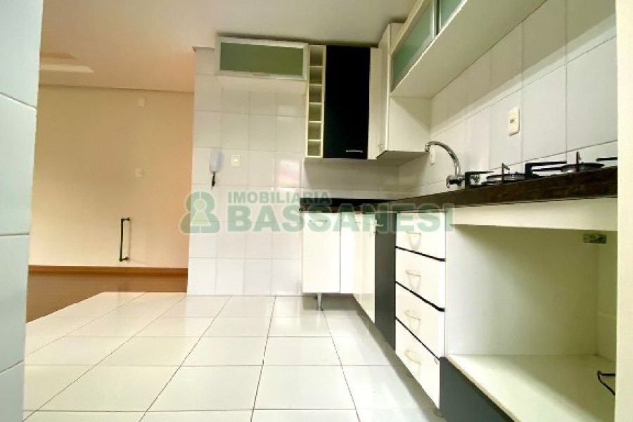 Apartamento com 116m², 3 dormitórios, 1 vaga, no bairro Charqueadas em Caxias do Sul para Comprar
