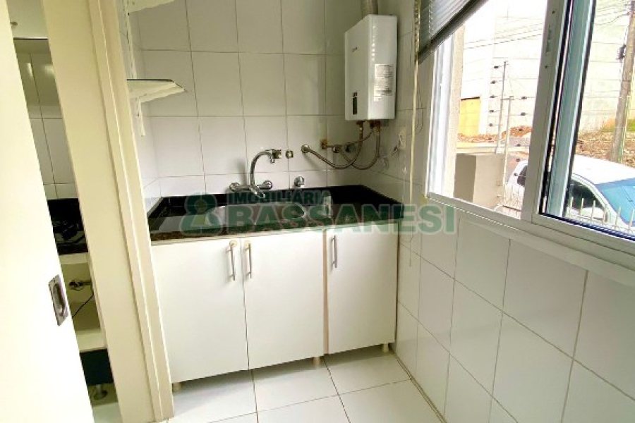 Apartamento com 116m², 3 dormitórios, 1 vaga, no bairro Charqueadas em Caxias do Sul para Comprar