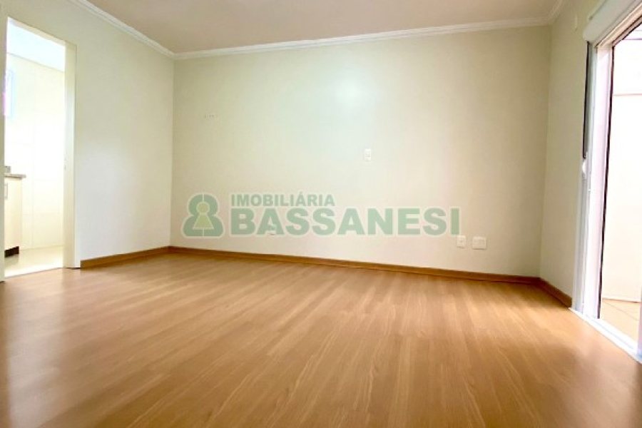 Apartamento com 116m², 3 dormitórios, 1 vaga, no bairro Charqueadas em Caxias do Sul para Comprar