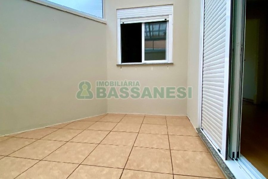 Apartamento com 116m², 3 dormitórios, 1 vaga, no bairro Charqueadas em Caxias do Sul para Comprar