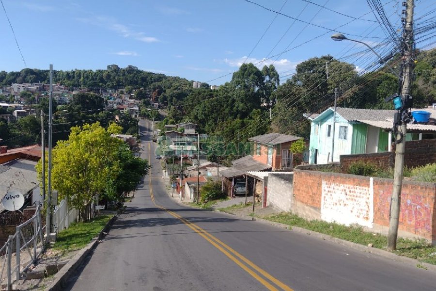 Terreno com 256m², no bairro Cidade Nova em Caxias do Sul para Comprar