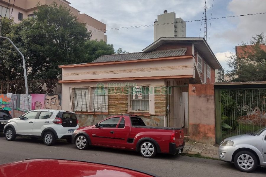 Terreno com 520m², no bairro São Pelegrino em Caxias do Sul para Comprar