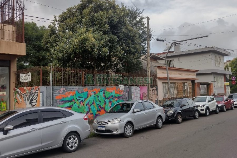 Terreno com 520m², no bairro São Pelegrino em Caxias do Sul para Comprar
