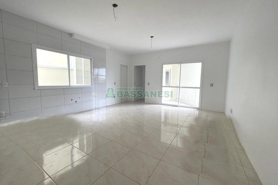 Apartamento com 52m², 2 dormitórios, 1 vaga, no bairro Jardim América em Caxias do Sul para Alugar